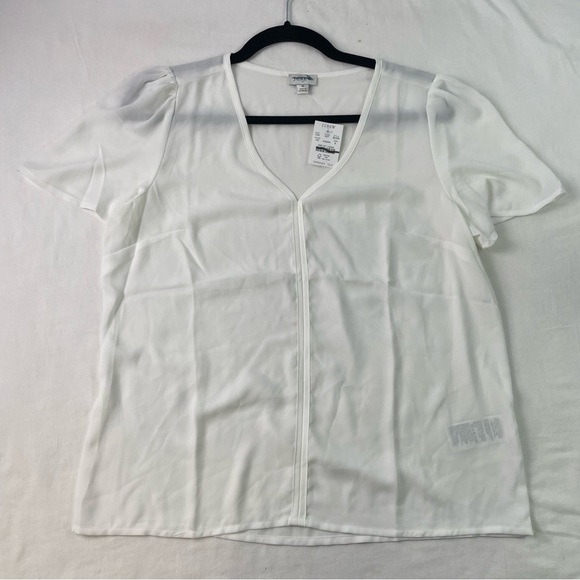 J. Crew Women's Ivory Solid V-Neck Short Sleeve Blouse Size Small NWT - Picture 1 of 7